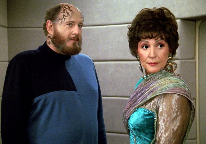 Star Trek: Az új nemzedék - Half a Life - Filmfotók - David Ogden Stiers, Majel Barrett