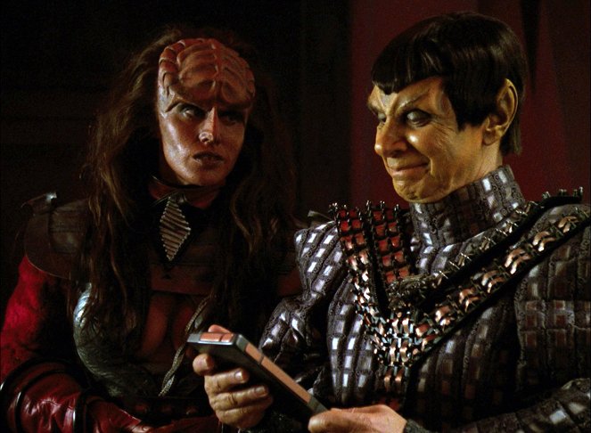 Star Trek: Następne pokolenie - Odkupienie — część 1 - Z filmu - Gwynyth Walsh, Nicholas Kepros