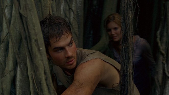 Lost - Season 1 - Hearts and Minds - Photos - Ian Somerhalder