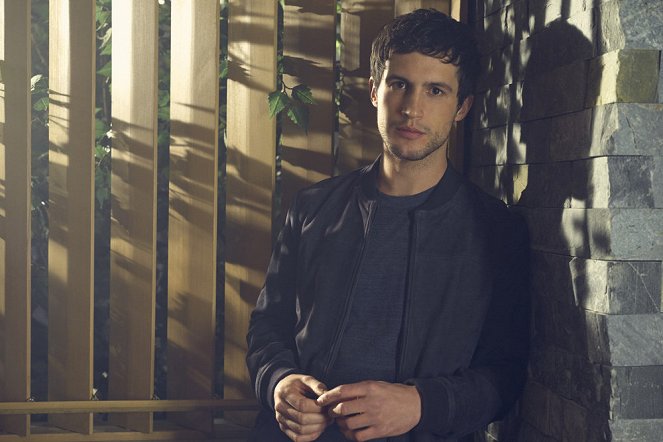 Imposters - Promo - Rob Heaps