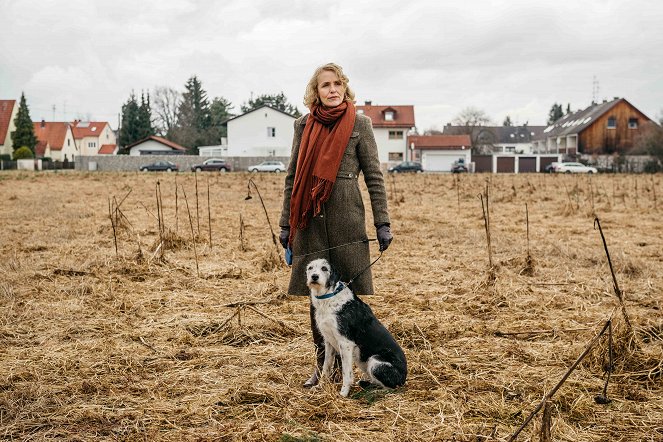 Der Hund begraben - Do filme - Juliane Köhler