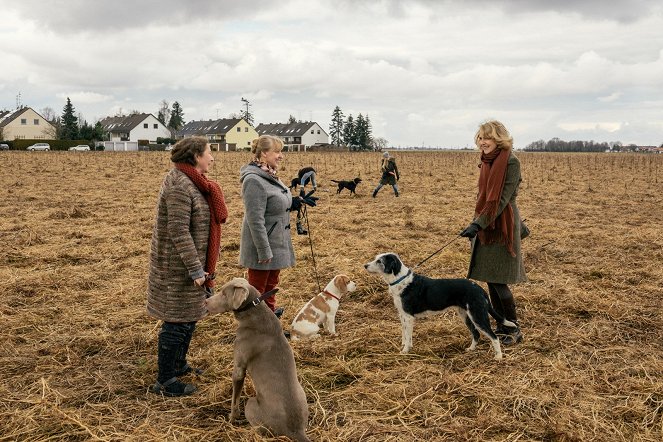 Der Hund begraben - Filmfotók - Doris Buchrucker, Johanna Bittenbinder, Juliane Köhler