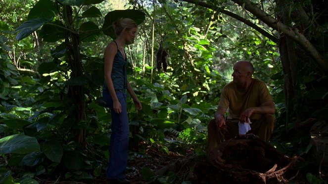 Lost - ...In Translation - Photos - Maggie Grace, Terry O'Quinn