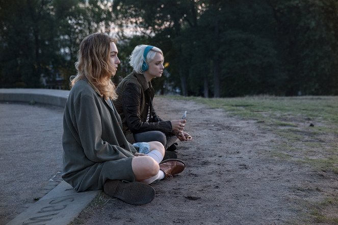 Sense8 - Season 1 - Photos - Jamie Clayton, Tuppence Middleton