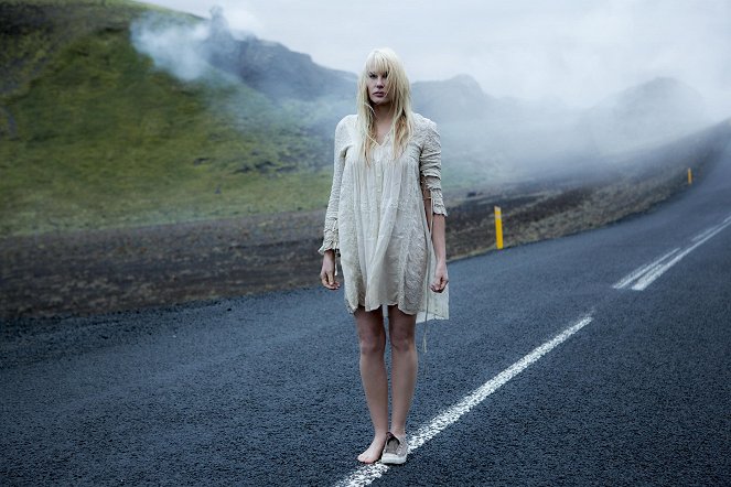 Sense8 - Season 1 - Photos - Daryl Hannah