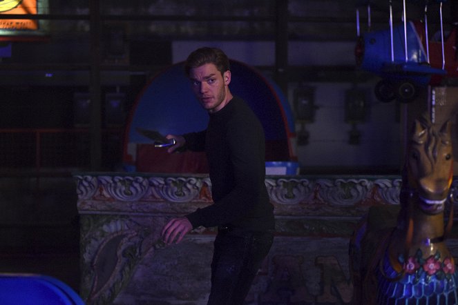 Shadowhunters: The Mortal Instruments - Bound by Blood - Photos - Dominic Sherwood