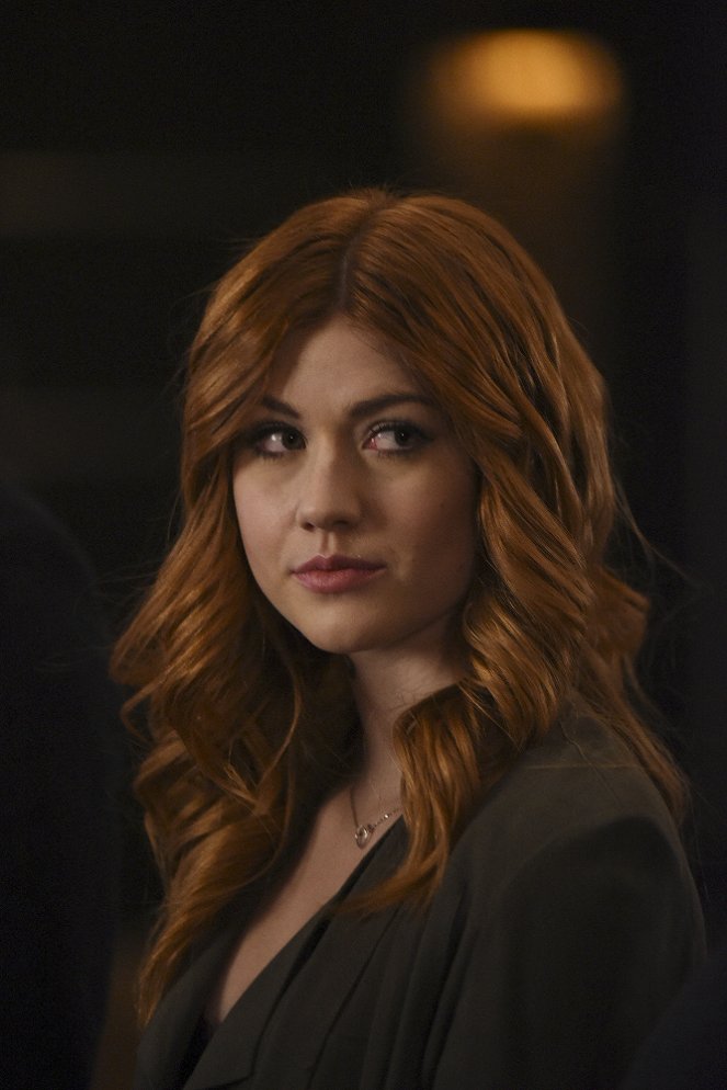 Shadowhunters: The Mortal Instruments - Season 2 - À la lumière de l'aube - Film - Katherine McNamara