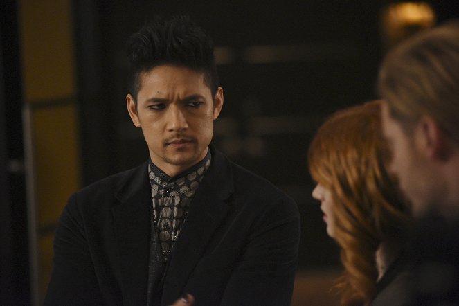 Shadowhunters: The Mortal Instruments - By the Light of Dawn - Photos - Harry Shum Jr.