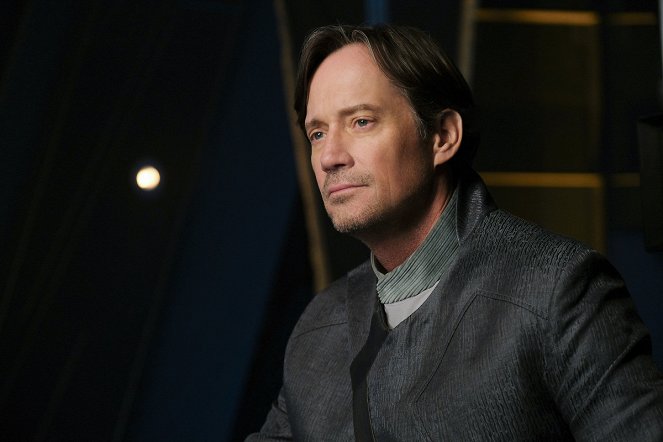 Supergirl - Star-Crossed - Photos - Kevin Sorbo