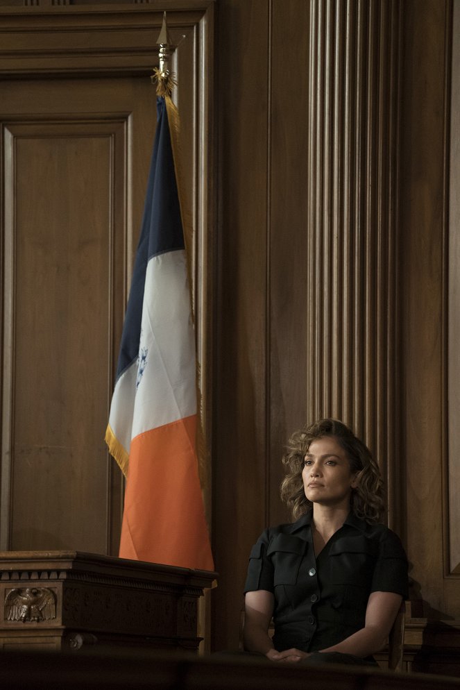 Shades of Blue - Season 2 - Eye of the Hurricane - Photos - Jennifer Lopez