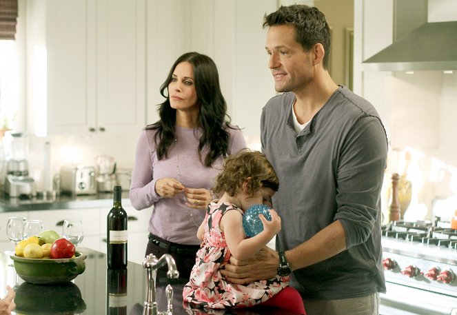 Cougar Town - You Can Still Change Your Mind - Photos - Courteney Cox, Josh Hopkins