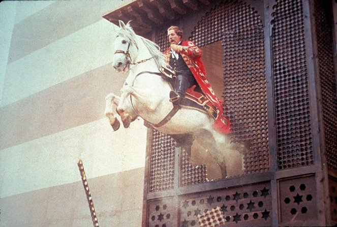 The Adventures of Baron Munchausen - Photos