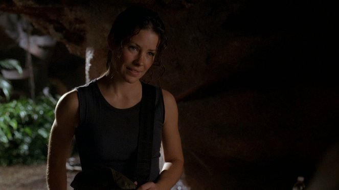 Lost - Season 1 - Deus Ex Machina - Photos - Evangeline Lilly