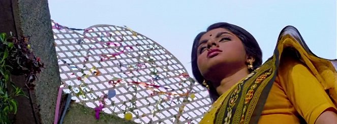 Maine Pyar Kiya - Kuvat elokuvasta - Bhagyashree