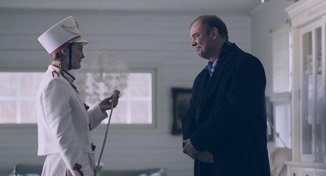 Lola ylösalaisin - De la película - Vivi Lindberg, Mats Långbacka