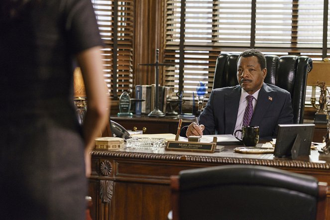 Chicago Justice - Friendly Fire - Van film - Carl Weathers