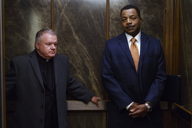 Chicago Justice - Judge Not - Photos - Jack McGee, Carl Weathers