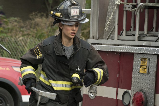 Chicago Fire - Nobody Else Is Dying Today - Do filme - Miranda Rae Mayo