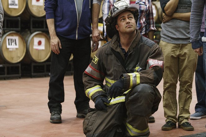 Chicago Fire - Some Make It, Some Don't - De filmes - Taylor Kinney