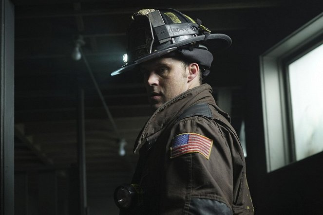 Chicago Fire - Życie i śmierć - Z filmu - Jesse Spencer