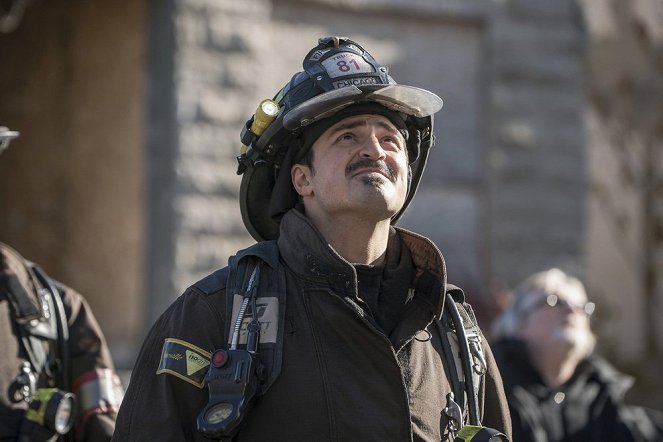 Chicago Fire - Who Lives and Who Dies - Van film - Yuriy Sardarov