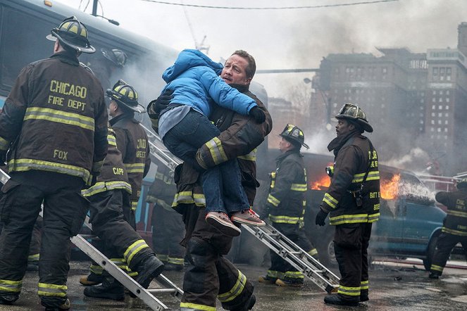 Chicago Fire - Not Everyone Makes It - Kuvat elokuvasta - Christian Stolte
