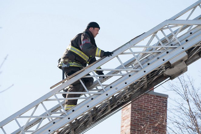 Chicago Fire - What Happened to Courtney - Photos - Taylor Kinney