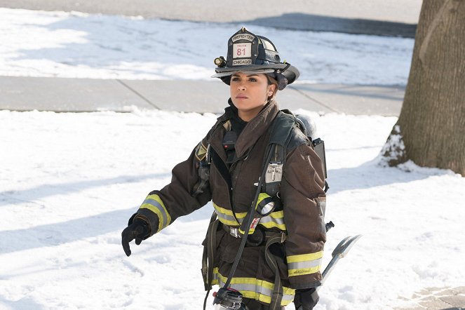 Chicago Fire - What Happened to Courtney - Photos - Monica Raymund