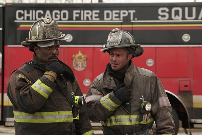 Chicago Fire - Eine Minute - Filmfotos - Eamonn Walker, Taylor Kinney