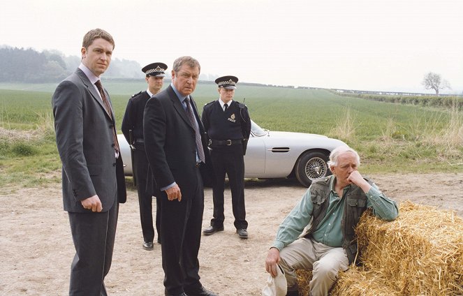 Midsomer Murders - Season 4 - Tainted Fruit - Photos - Daniel Casey, John Nettles, Benjamin Whitrow