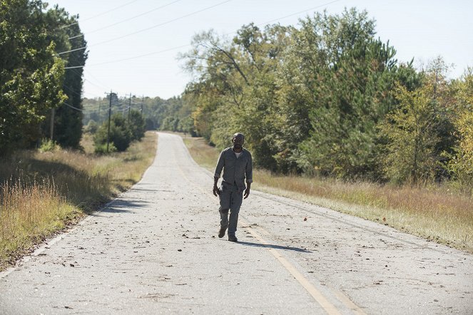 The Walking Dead - Bury Me Here - Photos - Lennie James