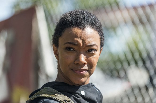 The Walking Dead - The Other Side - Photos - Sonequa Martin-Green