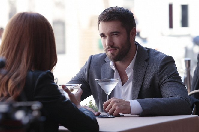 Time After Time - Out of Time - Do filme - Josh Bowman