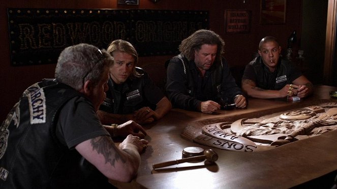 Sons of Anarchy - Sementes - Do filme - Charlie Hunnam, Mark Boone Junior, Theo Rossi