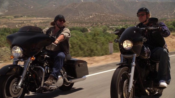 Kemény motorosok - Szövetség - Filmfotók - Mark Boone Junior, Charlie Hunnam