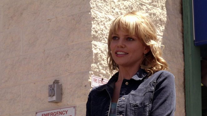 Sons of Anarchy - Patch Over - Photos - Mircea Monroe
