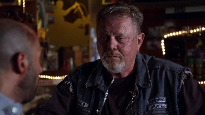 Sons of Anarchy - Giving Back - Van film - William Lucking