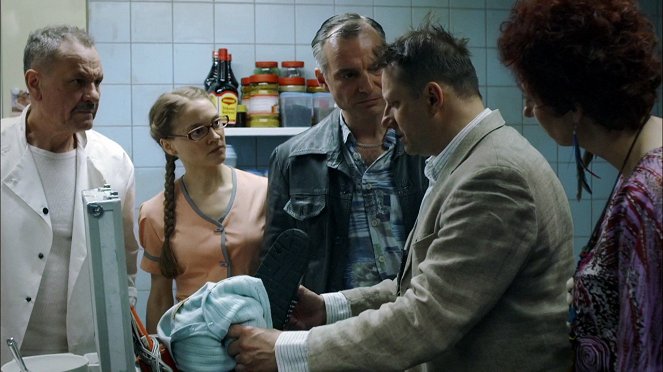 Čtvrtá hvězda - Uran - De la película - Miroslav Krobot, Pavlína Štorková, Ivan Trojan, Radek Holub