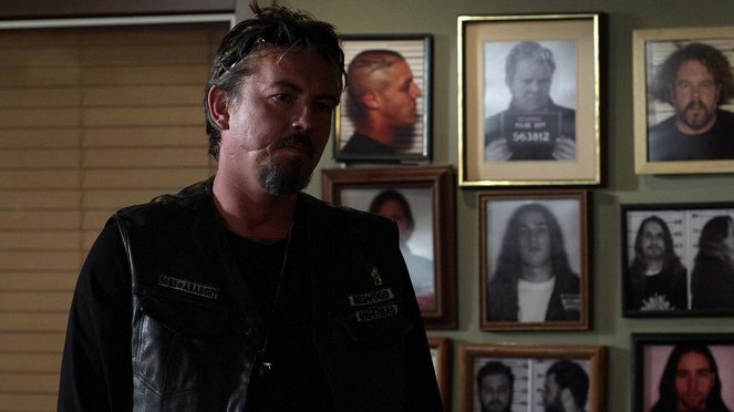 Sons of Anarchy - Hell Followed - Photos - Tommy Flanagan