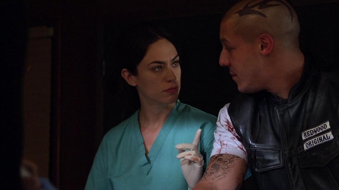 Sons of Anarchy - Descida ao inferno - Do filme - Maggie Siff, Theo Rossi