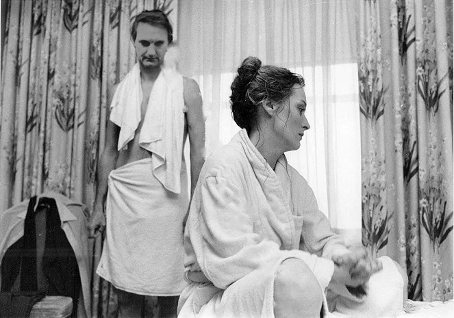 The Seduction of Joe Tynan - Photos - Alan Alda, Meryl Streep
