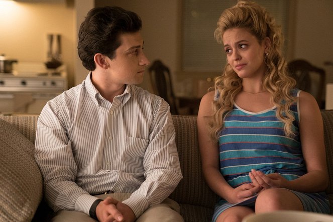 Red Oaks - Photos - Craig Roberts, Gage Golightly