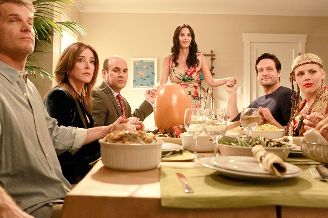 Cougar Town - Das falsche Thanksgiving - Filmfotos - Brian Van Holt, Christa Miller, Ian Gomez, Courteney Cox, Josh Hopkins, Busy Philipps