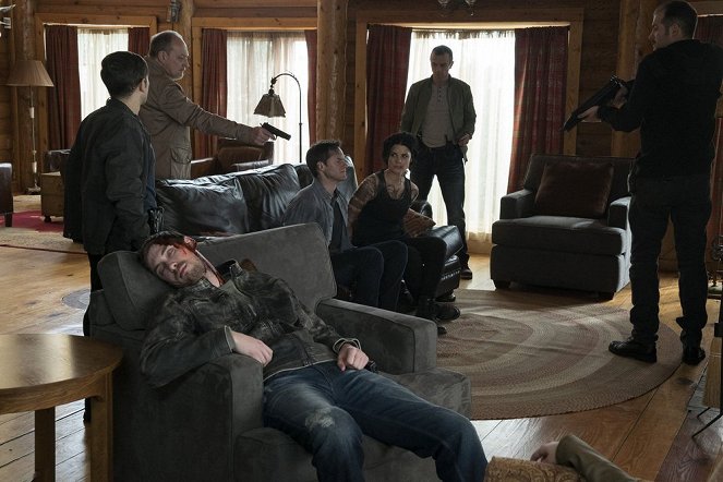 Blindspot: Mapa zbrodni - Season 2 - Solos - Z filmu - Zach Grenier, Jonathan Patrick Moore, Jaimie Alexander, Jonathan	R. Freeman