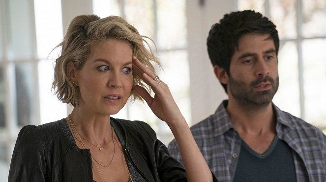 Imaginary Mary - Pilot - Film - Jenna Elfman, Stephen Schneider