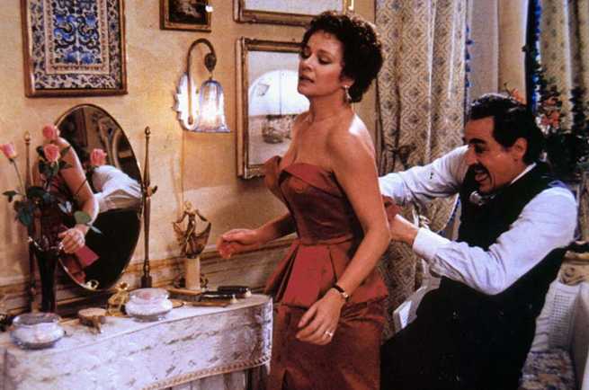 Tretí v rade - Z filmu - Laura Antonelli, Vittorio Gassman