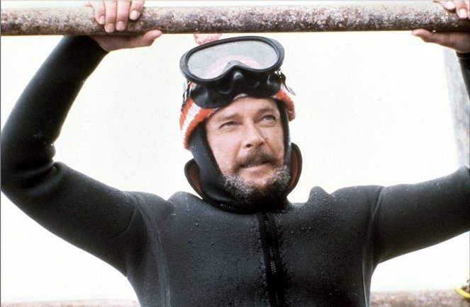 Les Loups de haute mer - Film - Roger Moore