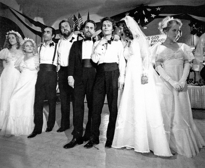 Die durch die Hölle gehen - Filmfotos - John Cazale, Chuck Aspegren, Robert De Niro, John Savage, Rutanya Alda, Meryl Streep