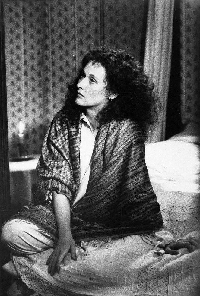 The French Lieutenant's Woman - Photos - Meryl Streep