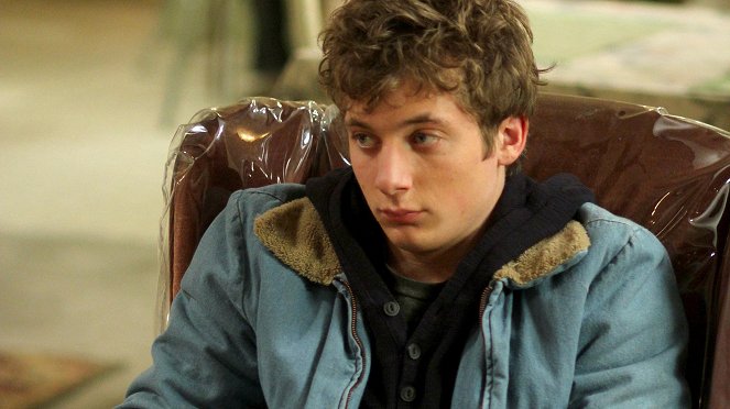 Shameless - But at Last Came a Knock - Photos - Jeremy Allen White